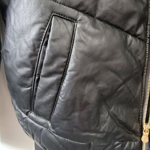 Sofia Jeans by S VERGARA Women's  Chevron stitched  puffer jacket /Black - Picture 7 of 10